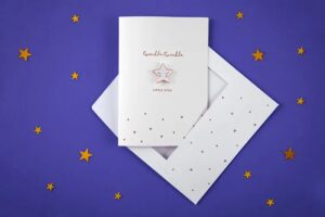 Ευχετήρια Κάρτα Twinkle με αποσπώμενη καρφίτσα Αστεράκι - Image 2