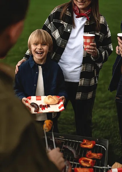 Χάρτινα Πιάτα - Τετράγωνα BBQ (6 τεμ) - Image 3